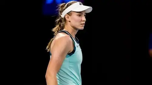 Елена Рыбакина - в четвертьфинале турнира WTA 500 в Абу-Даби