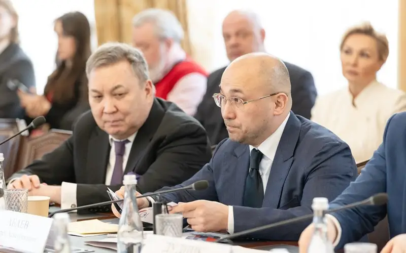 Вопросы увековечивания памяти павших за Родину обсудили на конференции в Москве