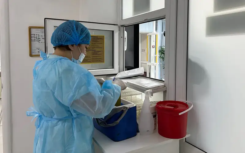 СПИД, ВИЧ, лаборатория, врачи, медики