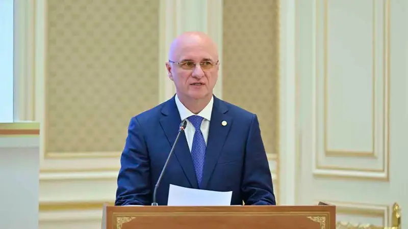 Роман Скляр