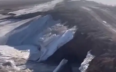 Грунтовую дорогу размыло в Павлодарской области