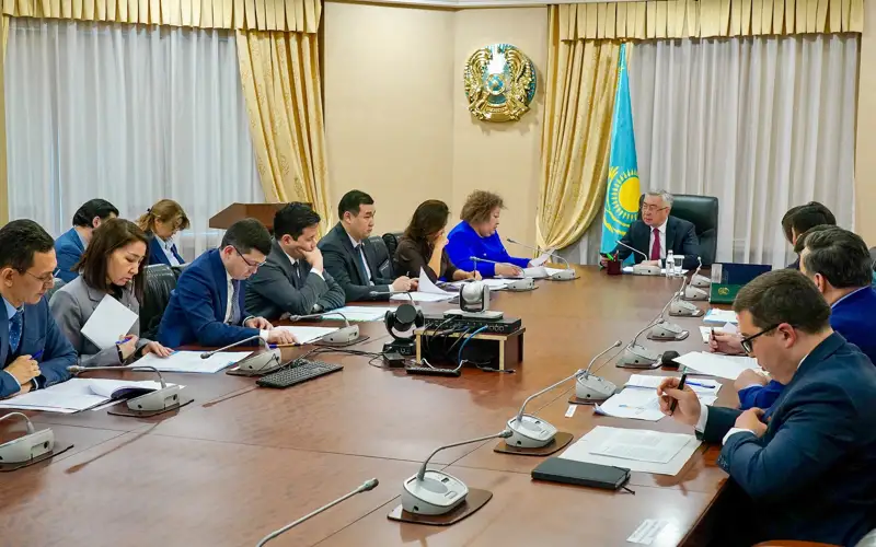 Продление запрета на вывоз черного металлолома и нефтепродуктов, Соглашение о содействии инвестициям — решения МВК