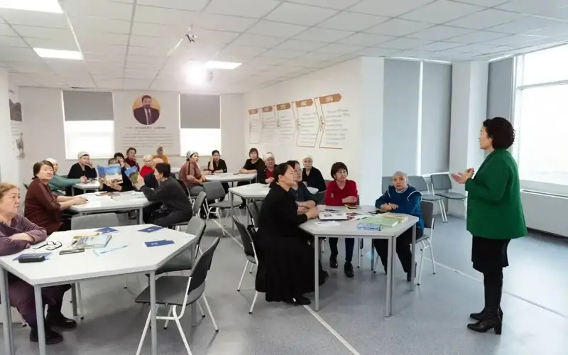 Ақтау шаҳрида 85 ёшли буви университетда таҳсил олади