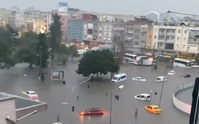 Анталья, Турция, наводнение