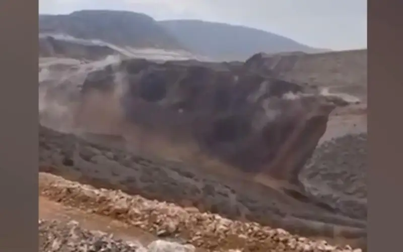 обвал на руднике в Турции