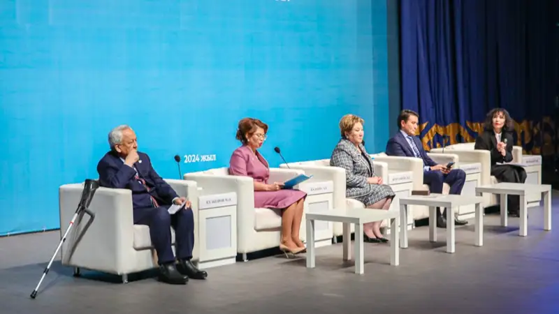 волонтер