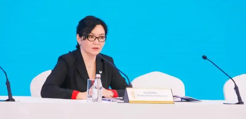Janna Asanova turǵyn úı men kommertsııalyq úı-jaılardy retsiz qaıta jobalaýǵa alańdaýshylyq bildirdi