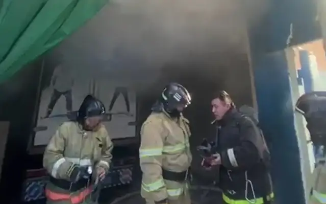 Мебельный цех сгорел в Астане