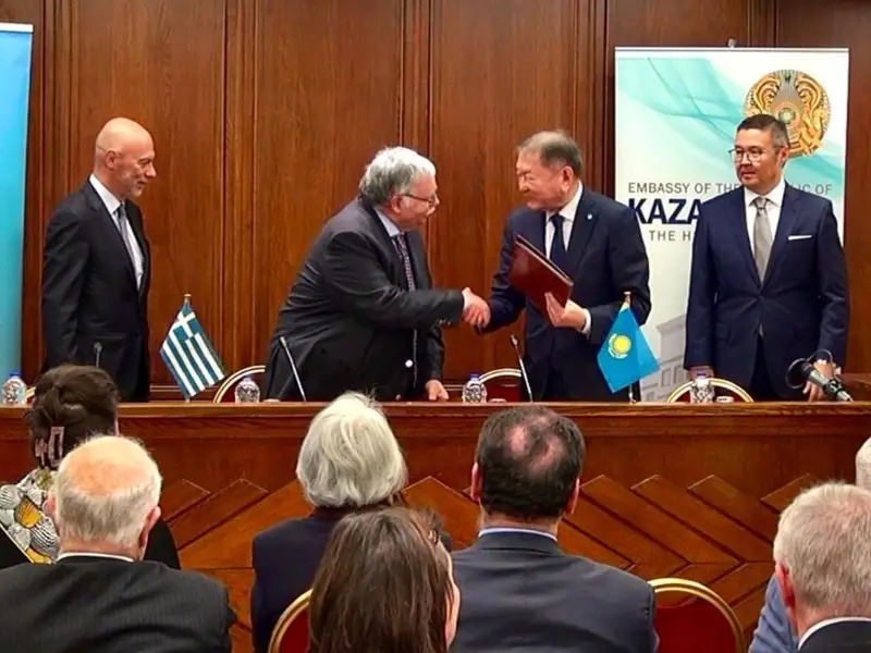 Kazakh, Greek think tanks sign memo of coop