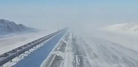 Снегопад в горах Жамбылской области: поток транспорта перенаправлен через перевал «Старый Кордай»