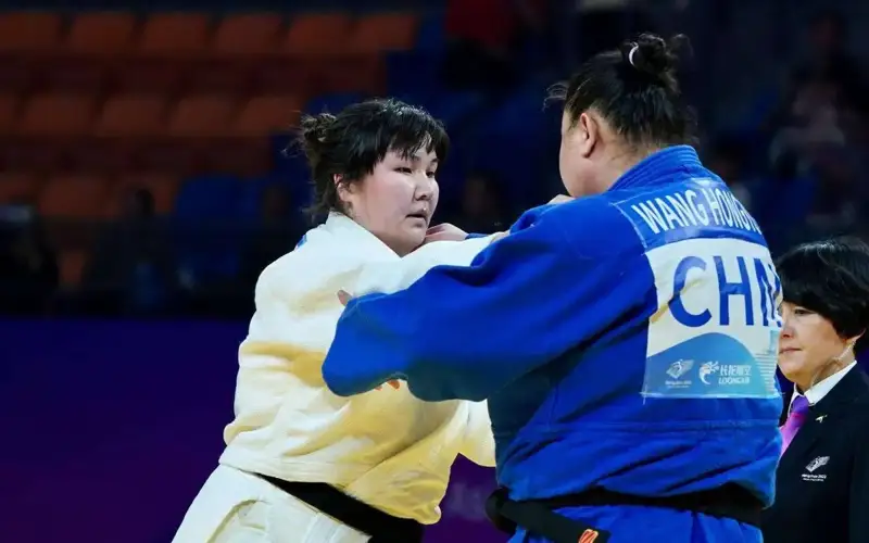 Зарина Раифова 