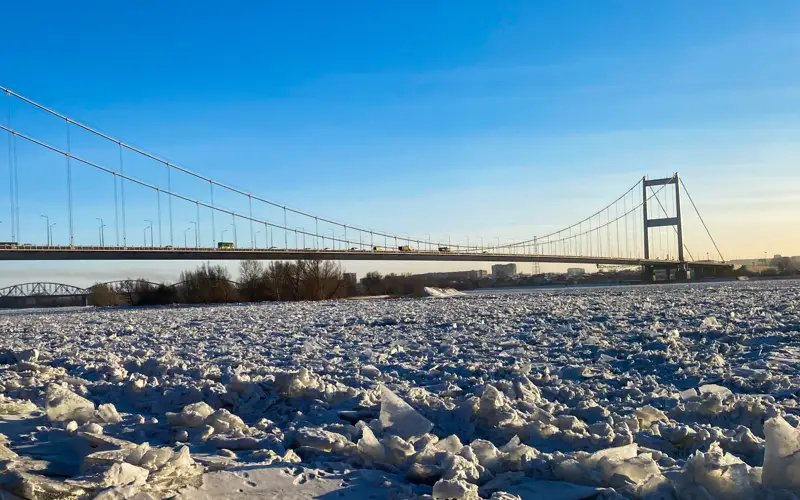 подвесной мост в Семее