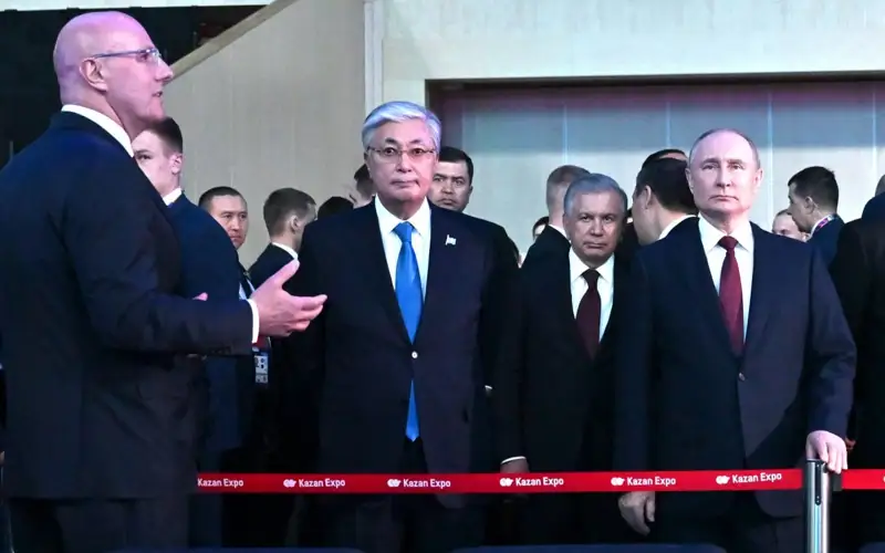 Токаев осмотрел комплекс «Казань Экспо»