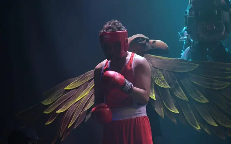 Бекзат Саттарханов қойылымы