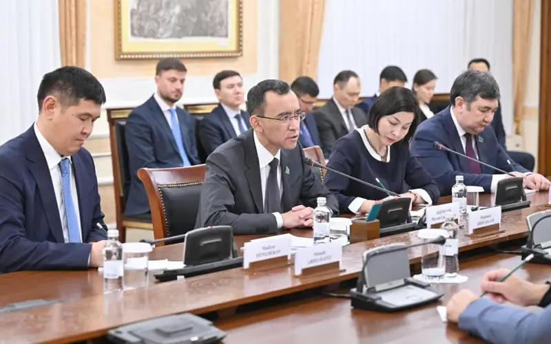 Maulen Ashimbayev