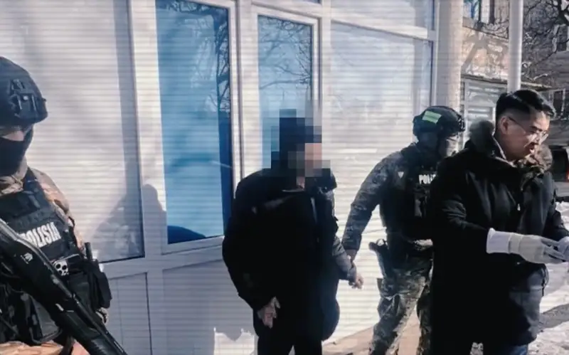 МВД пресечена деятельность преступной группы, сбывавшей наркотики каннабисной группы