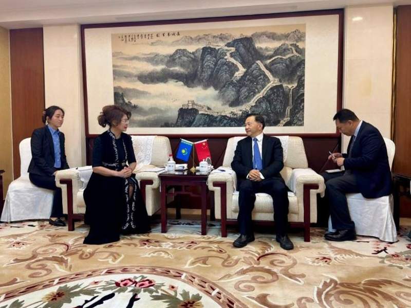 哈中文化交流再添新动力:文化和信息部长访华深化合作 哈中文化交流再添新动力:文化和信息部长访华深化合作