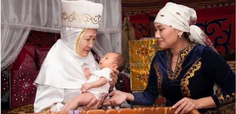 ەسىمدە ەرەك ءبىر سىر بار