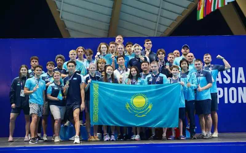 Сборная Казахстана по плаванию завершила чемпионат Азии с 20 золотыми медалями