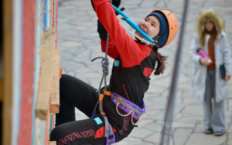 Құзға өрмелеу