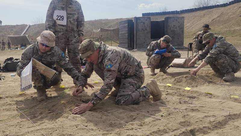 Разведчики Луговского гарнизона в Жамбылской области вернули с «золотом» армейских состязаний »PATS» в Пакистане Разведчики Луговского гарнизона в Жамбылской области вернули с «золотом» армейских состязаний »PATS» в Пакистане