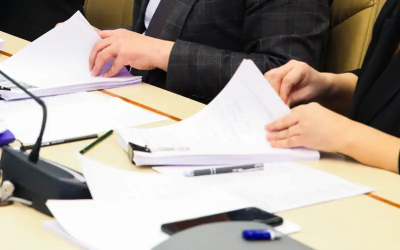 Алматыда лауазымды тұлға жауапқа тартылды