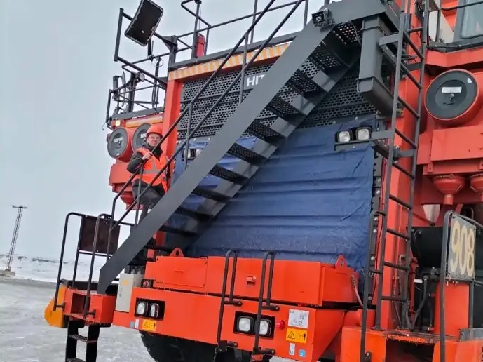 водитель самосвала