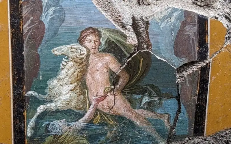 В Помпеях археологи обнаружили древнюю фреску на тему мифологии