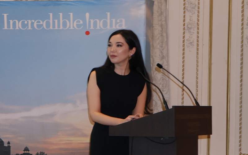 в нью-йорке поздравляли женщин с 8 марта