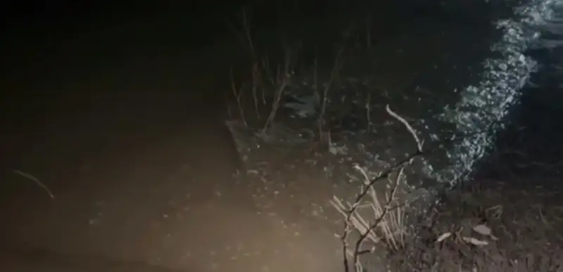 Трассу подтапливает талой водой в области Абай