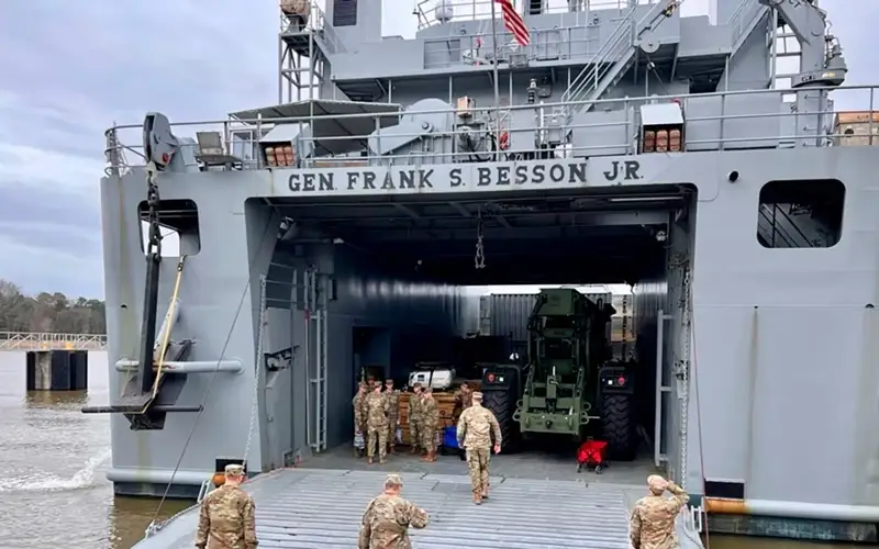 США направили в Газу корабль с гуманитарной помощью