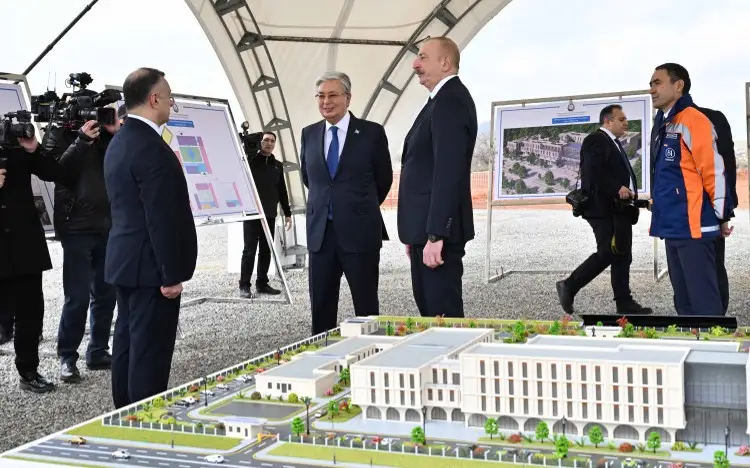 Prezıdenttiń Ázerbaıjanǵa sapary