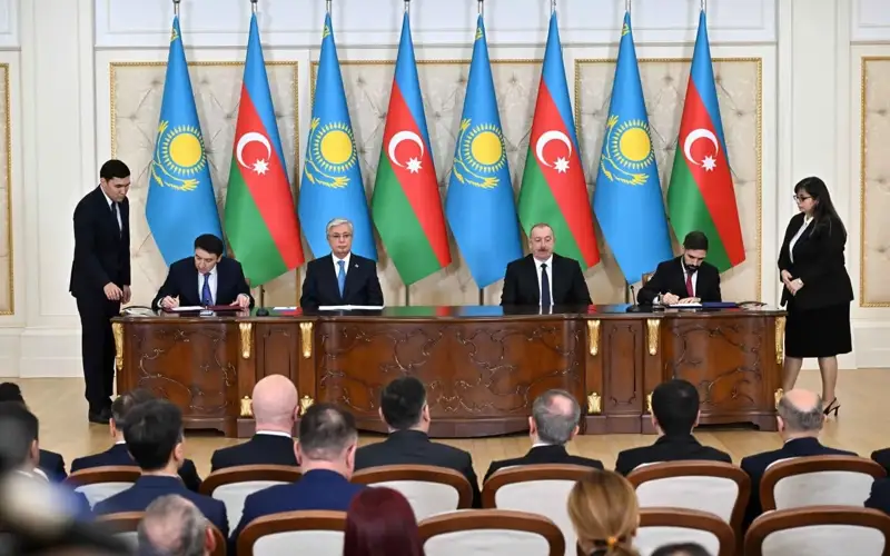 Kazakhstan's KMG, Azerbaijan's SOCAR sign agreement on phased increase in transit volumes