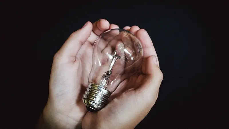 Факты необоснованного начисления за электроэнергию выявили в Астане