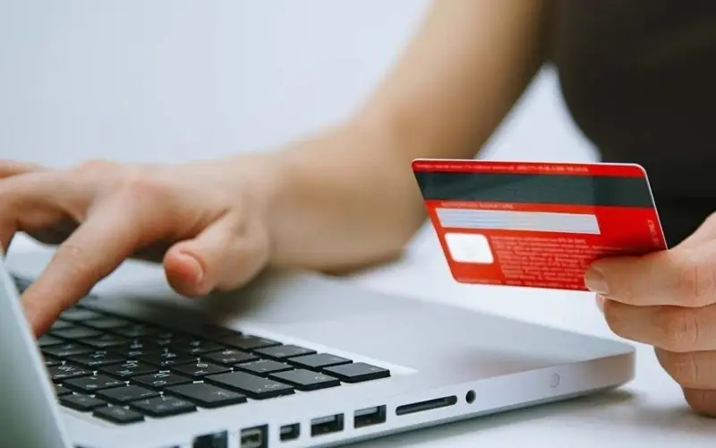 500 млн тенге лишились астанчане из-за интернет-мошенников