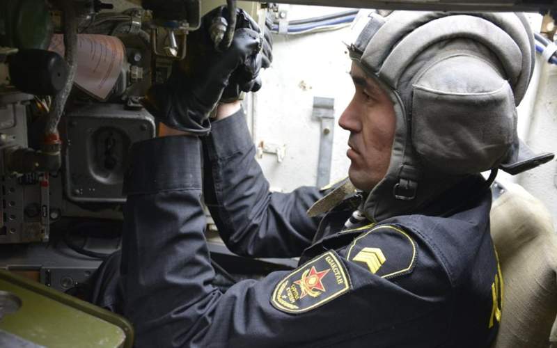 Танковые подразделения провели боевые стрельбы в Мангистауской области Танковые подразделения провели боевые стрельбы в Мангистауской области