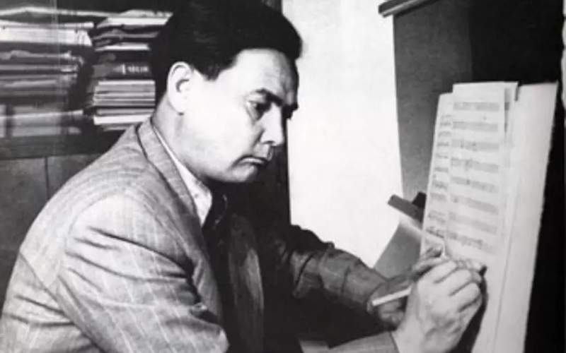 Мұқан Төлебаев