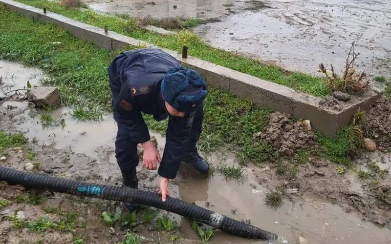 Восемь дворов в&nbsp;частных домах затоплены в&nbsp;Туркестанской области