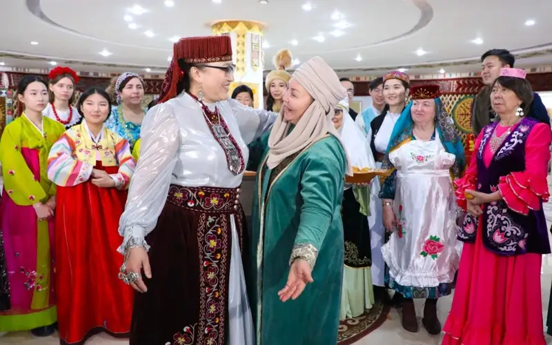 Представители разных этносов отметили Көрісу күні в Астане