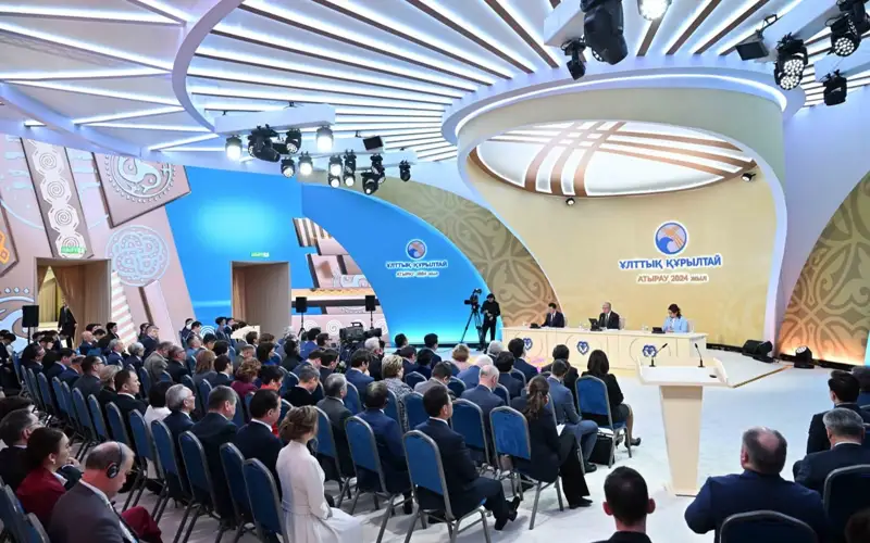 Из-за расточительства наших сограждан богатства страны пускаются по ветру – Президент РК 