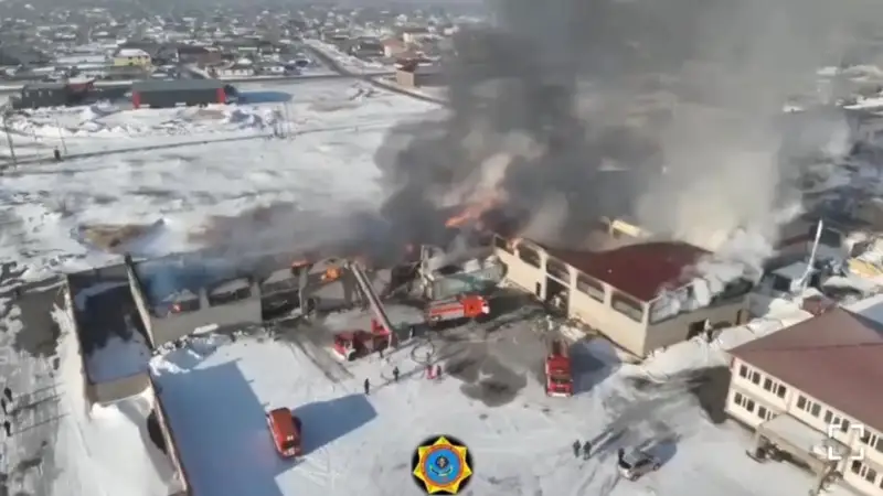 70 firefighters battling large warehouse fire in Astana 