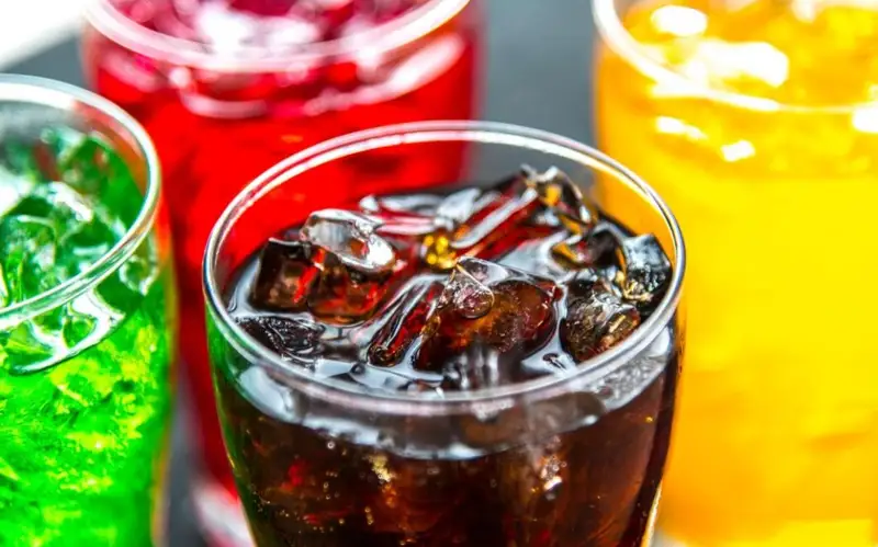 Газировка, сахаросодержащие напитки