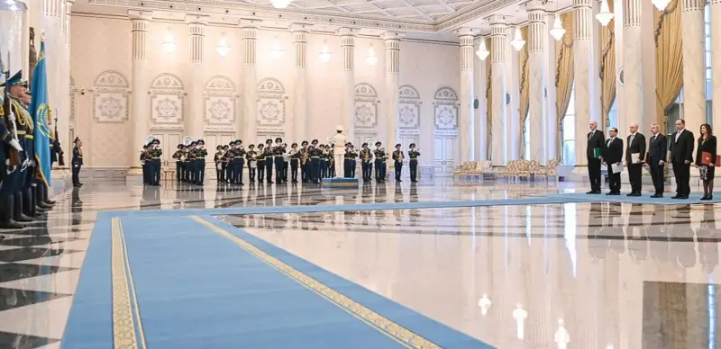 Касым-Жомарт Токаев принял верительные грамоты послов