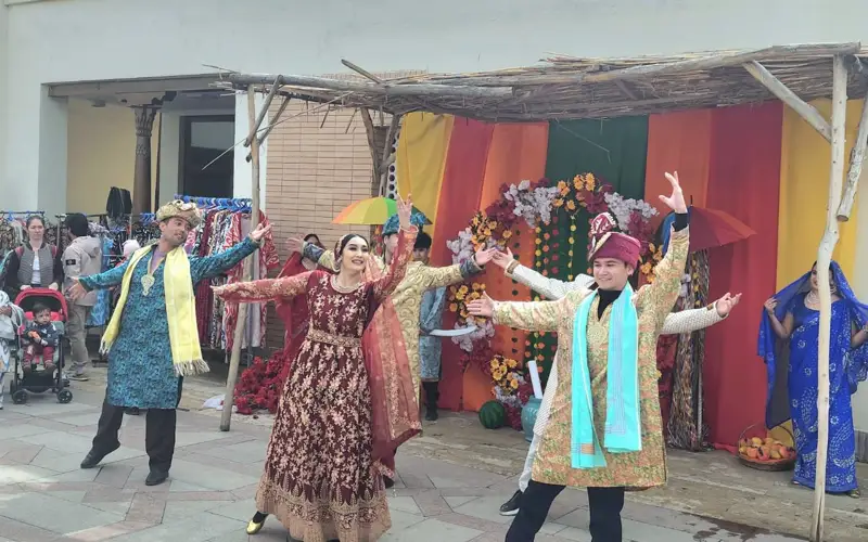 Как отмечают Навруз в Узбекистане