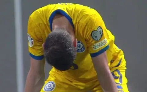 Казахстан проиграл Греции в битве за Евро-2024 по футболу