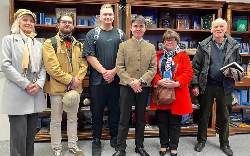 В Братиславе открылись курсы казахского языка и библиотека казахской литературы