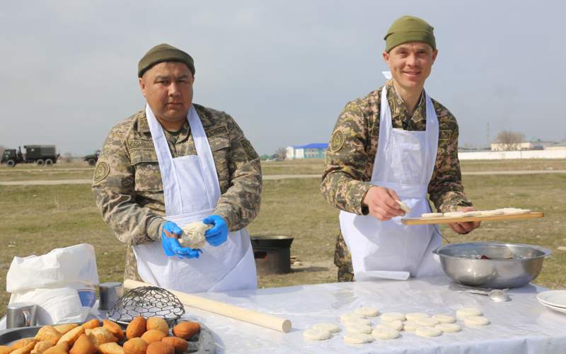 наурыз, баурсаки