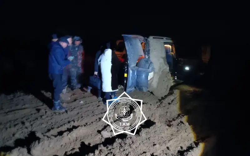 14 взрослых и трое детей спасены ночью в ЗКО