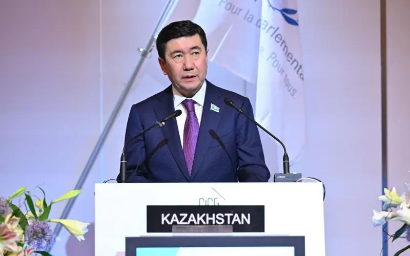 哈萨克斯坦在各国议会联盟大会上倡导全球和平