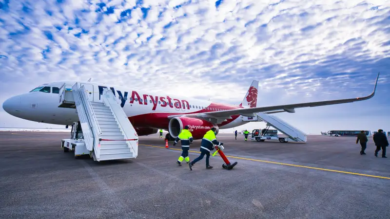 Самолет FlyArystan